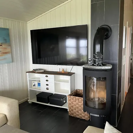 度假居 I Med 4 Soverom, Orland Lysøysund