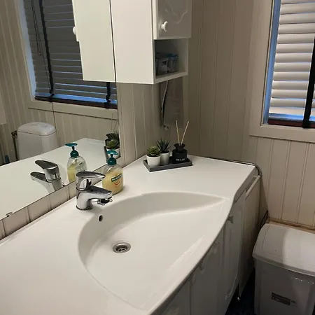 I Med 4 Soverom, Orland 度假居