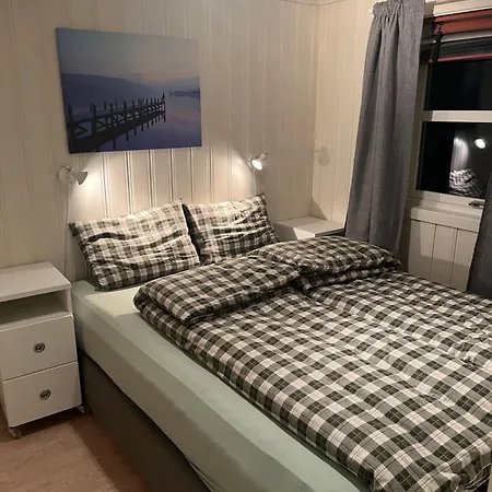 I Med 4 Soverom, Orland * Lysøysund